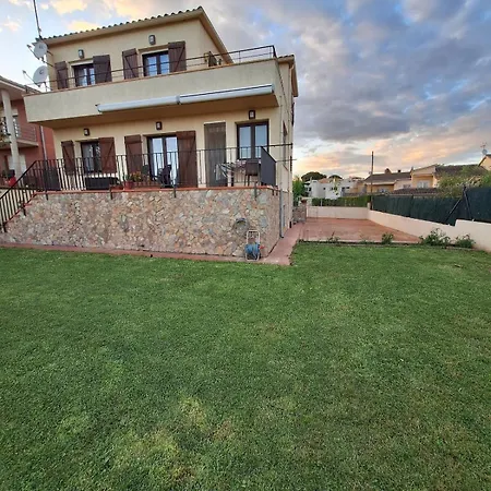 Casa Fantastica En Zona Tranquila Holiday home Girona