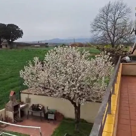 Casa Fantastica En Zona Tranquila Un Todos Nuestra Casa Es Perfecta Tanto Familias Y Amigos Que Buscan Descanso, Ciclistas Que Desean Explorar La Zona Ciclistas Ofrecemos Un Espacio Seguro Guardar Bicicle