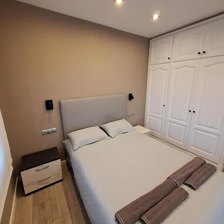 Casa Fantastica En Zona Tranquila Prázdninový dům Girona