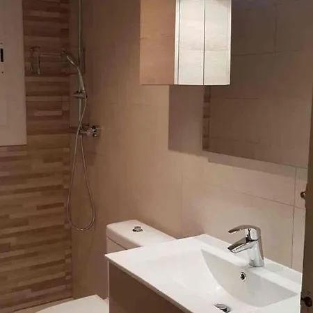 Casa Fantastica En Zona Tranquila * Girona